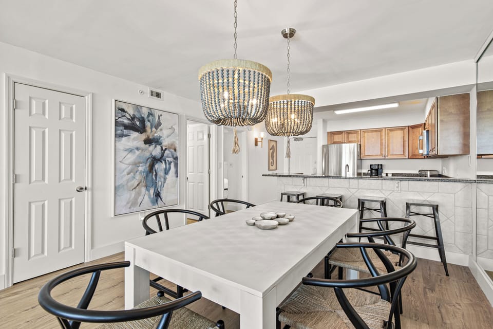 Dining Table w/ 6 Chairs