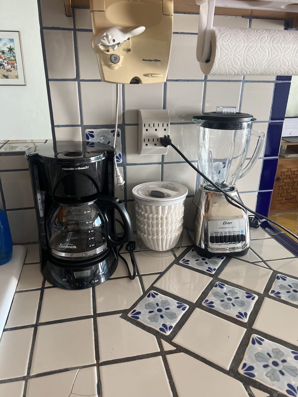 Coffeemaker and blender included.
