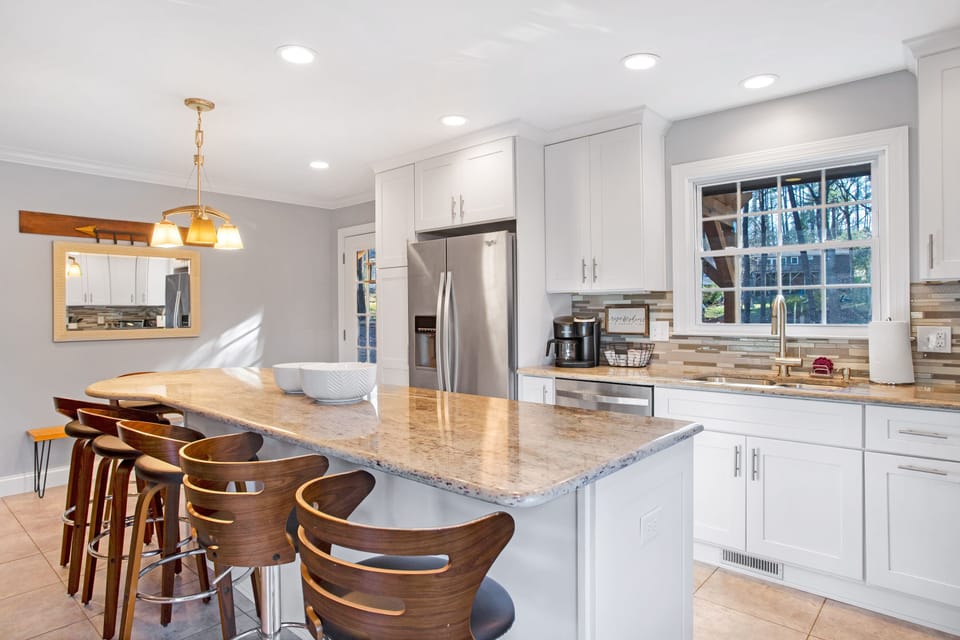 Kitchen with coffee bar