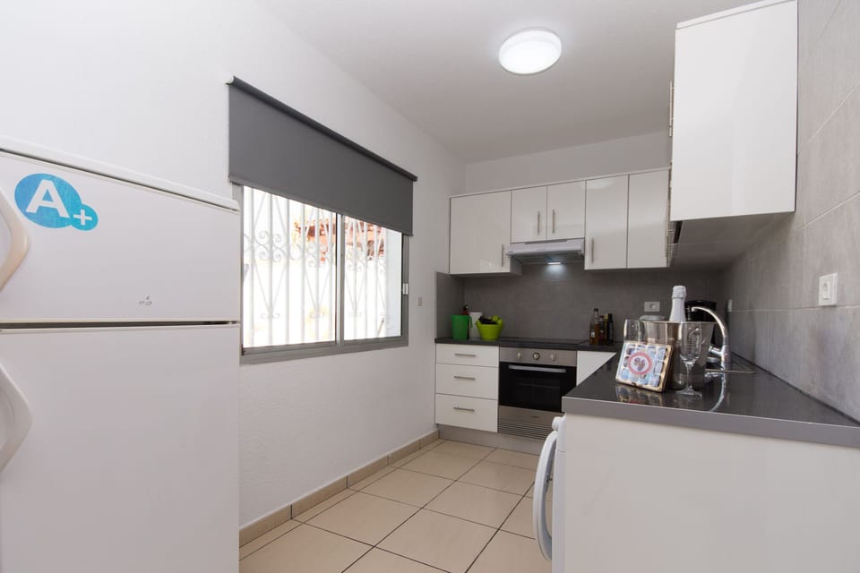 Modern kitchen
