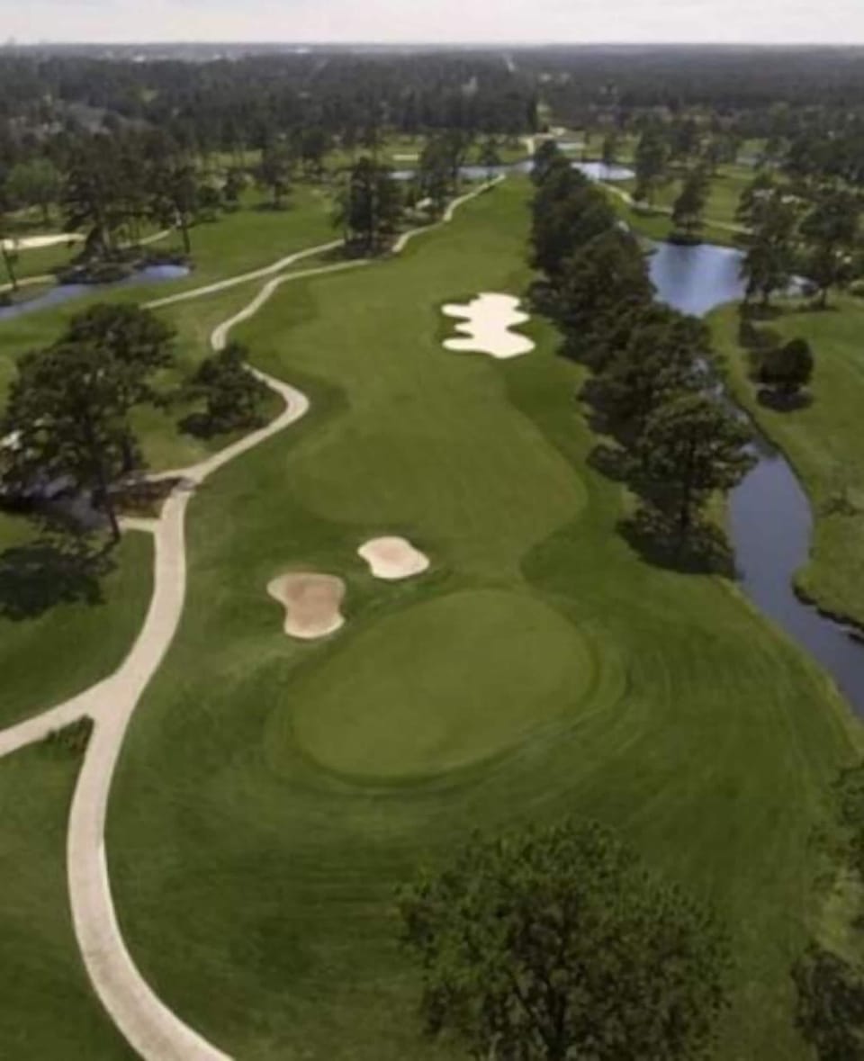 Myrtle Wood Golf Course - in the neighborhood, located on the waterway!!