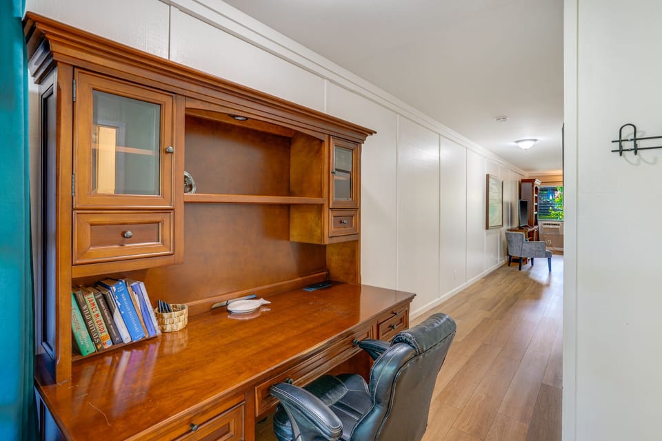 Desk area 