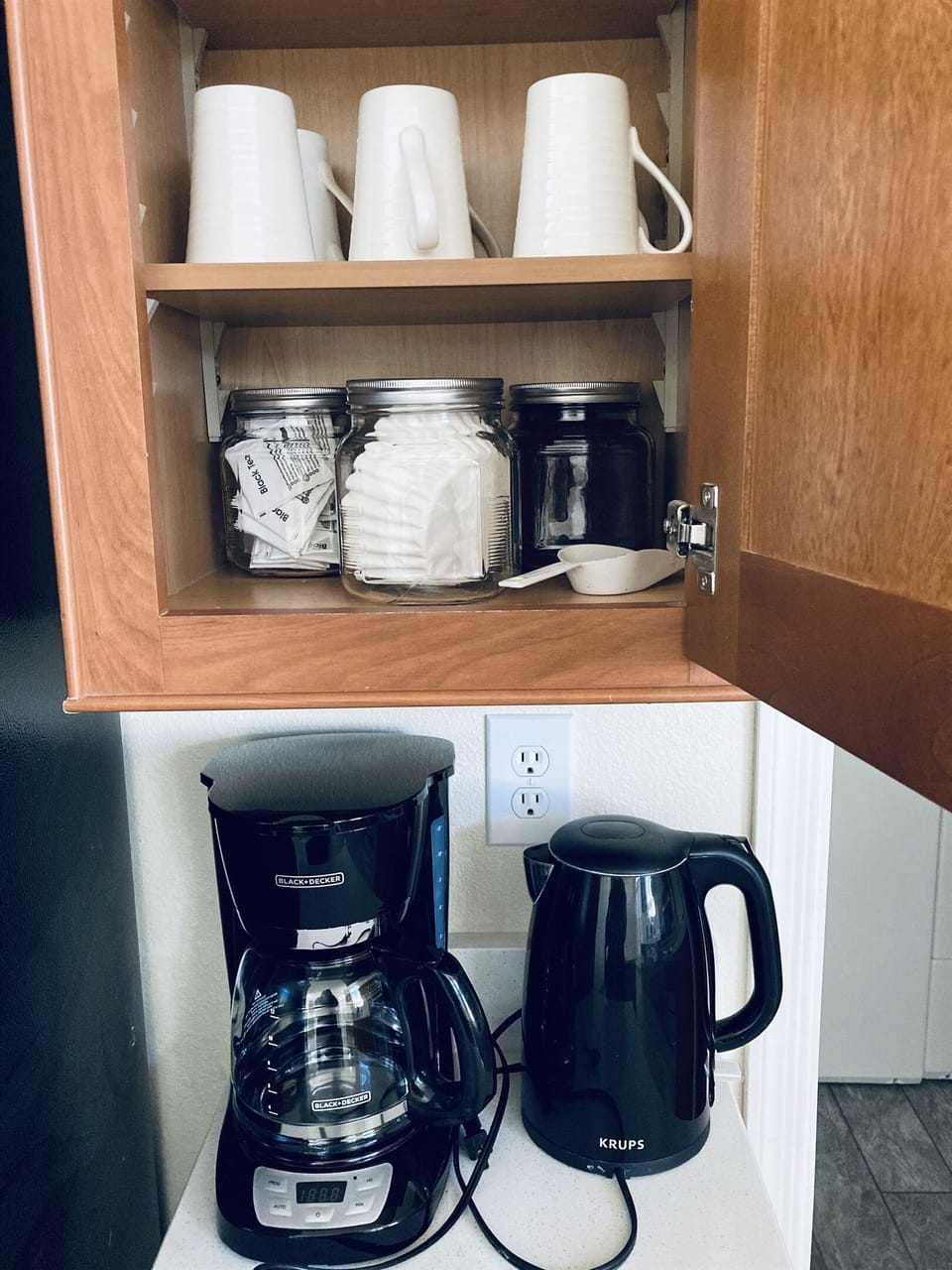 Coffee & tea set up