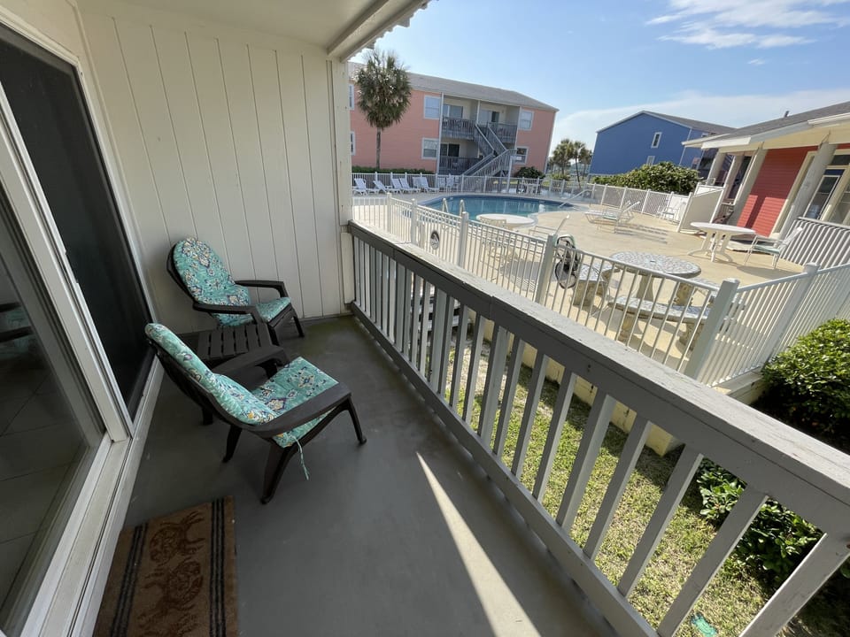 Lanai Overlooking Pool