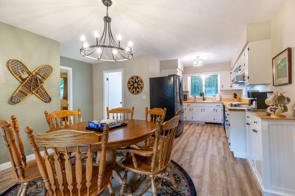 Dining room/kitchen