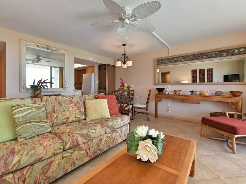 Second unit living room