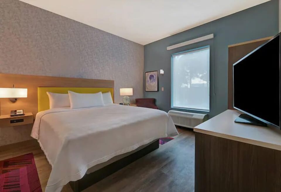 Bedroom. Interior and views may vary based on location and availability.
