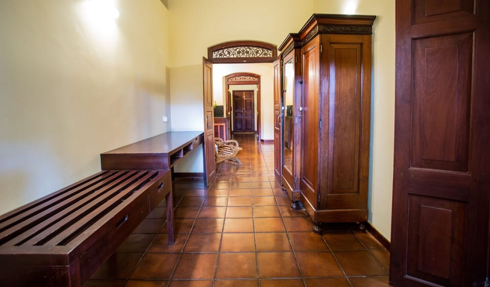 Chalet - Dressing room attached to master bedroom