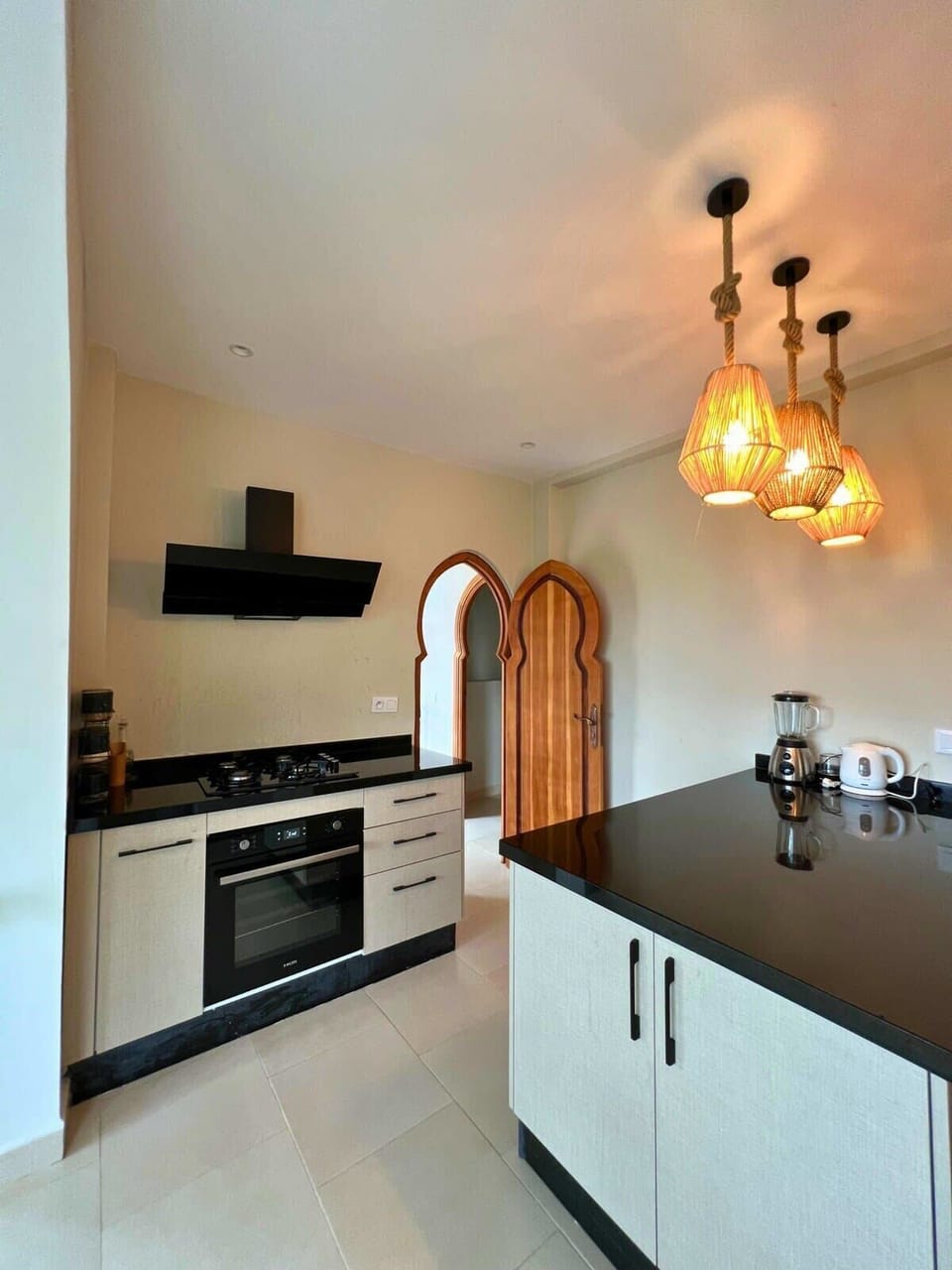 Full Kitchen