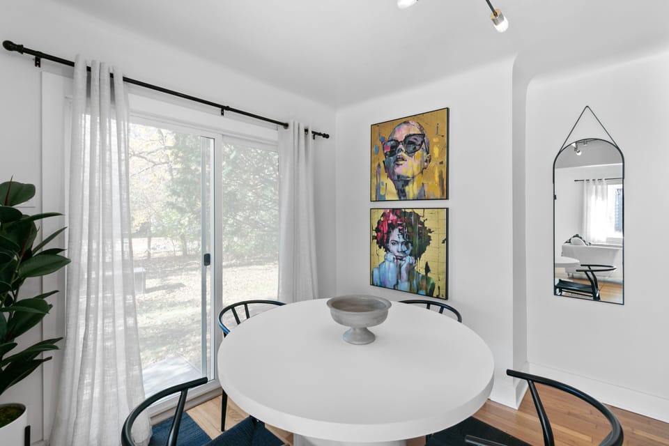 Lower Unit Dining