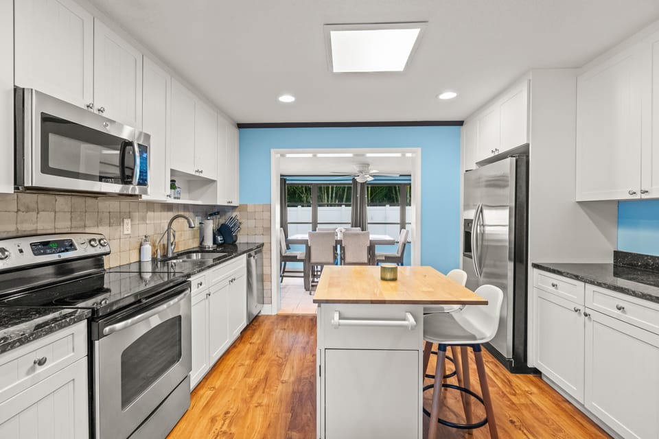 Fully equipped kitchen