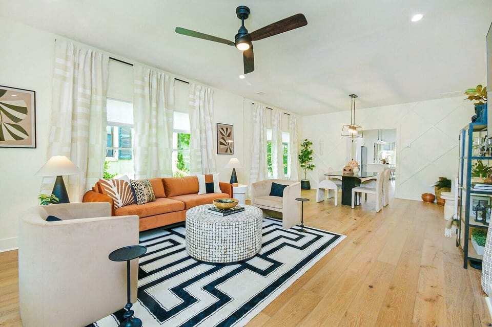 The open-concept design living area allows you to change your settings quickly without missing a moment of fun. Living room comfortably seats 4-5 people.