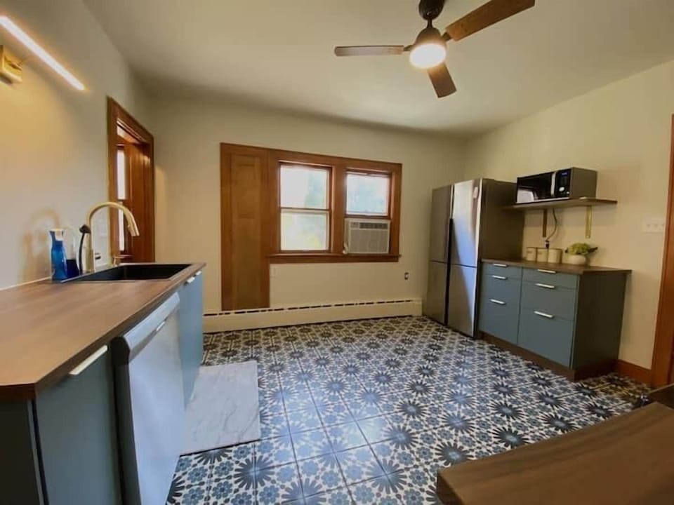 Fe47c243 aa20 4c53 97c0 6529f7ec23c5