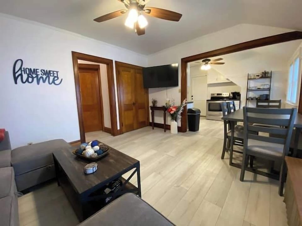 F819016f 94e9 4c07 9c56 4b03b6cdc400