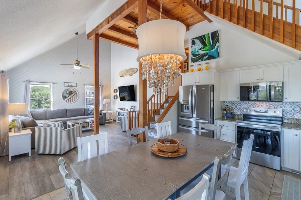 Second Level Kitchen and Dining Area