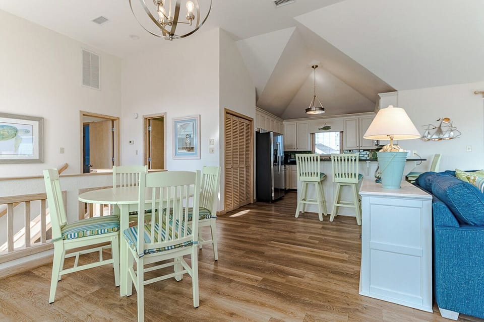 Top Level Additional Dining Area