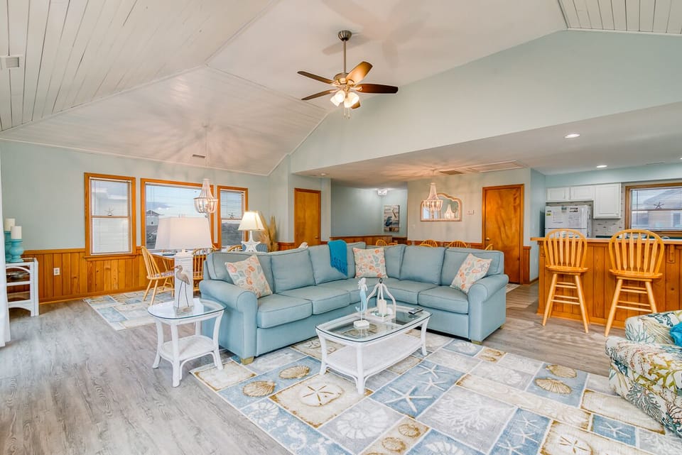 Top Level Living Area
