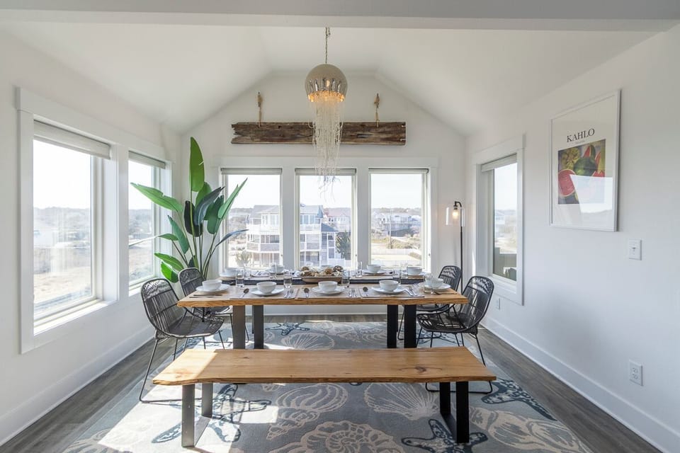 Top Level Dining Area