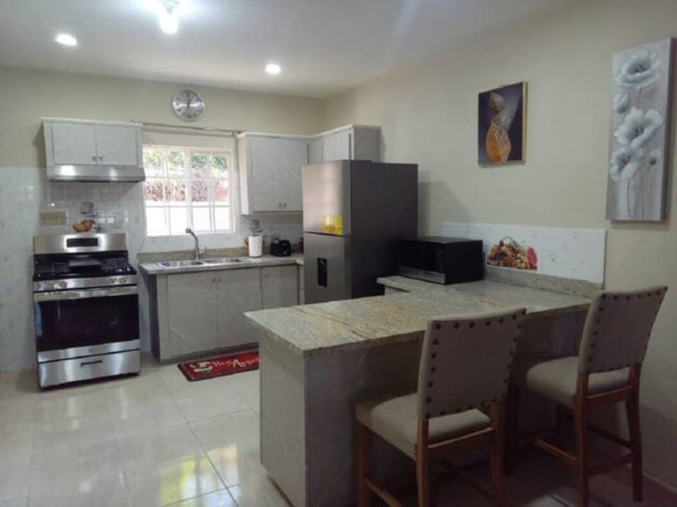 ...PROPERTY VIDEOS ON TIKTOK @MIRANDO_PLACE_JAMAICA