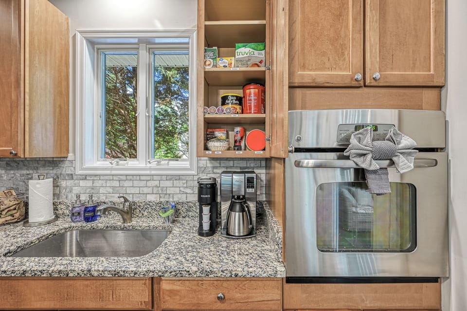Well-stocked coffee and tea bar for your enjoyment!