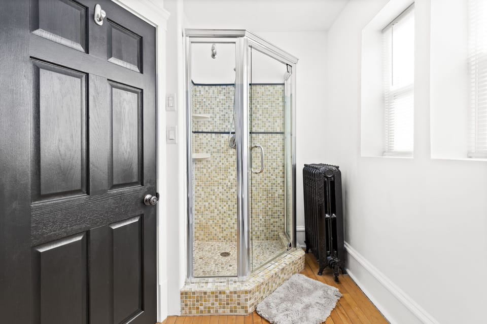 Free-Standing Shower in Full Upper Bath - Across from Bedrooms