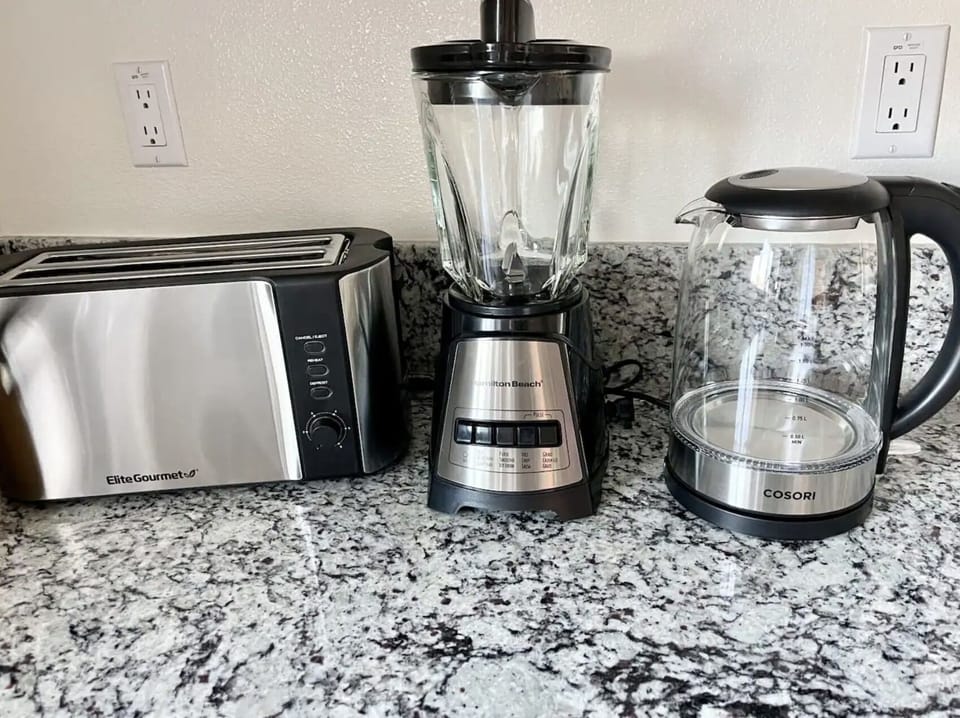 Toaster, blender and hot water kettle