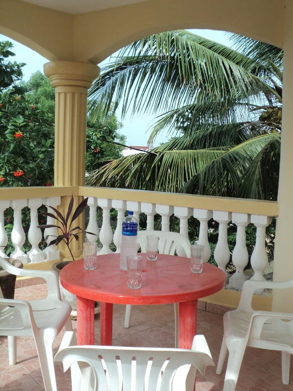 balcony