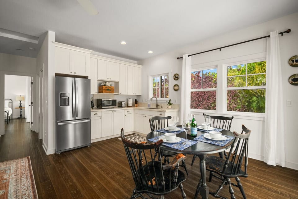 Guest Suite Kitchen - Also in Main House