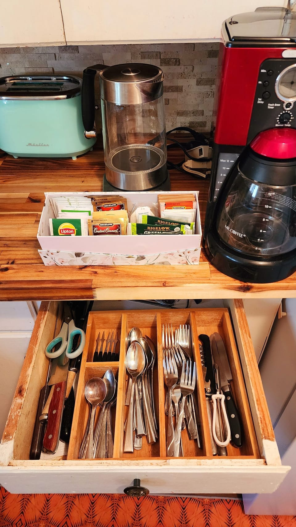 Everything for your preferred morning cup.