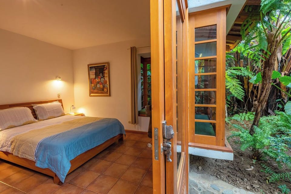 Schlafzimmer EG + Sitzfenster