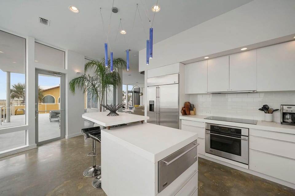 The White House of Holiday Isle - Destin - Kitchen
