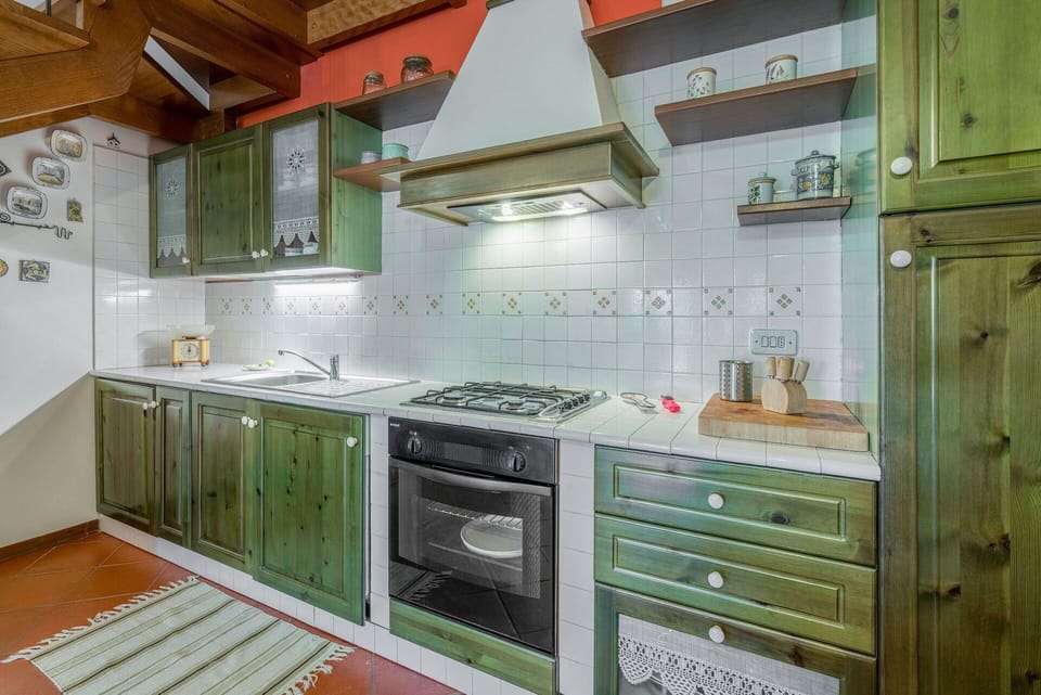 Autumn, Kitchen, Spring, Summer