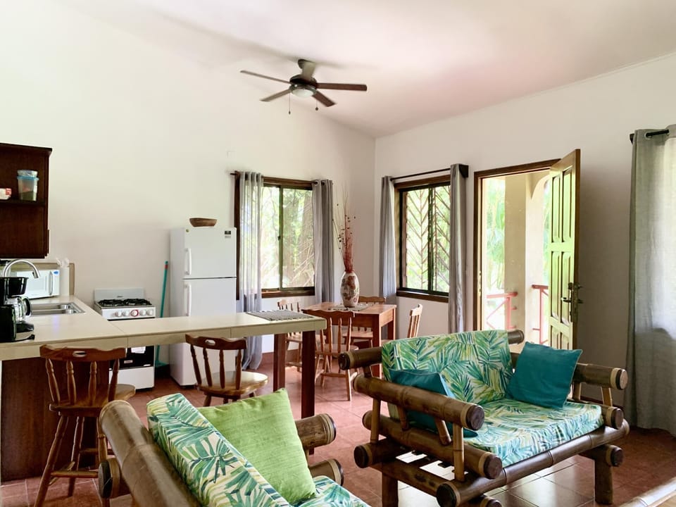 Eco-Condo #8 Serviced Apartments w/Pool (1626)