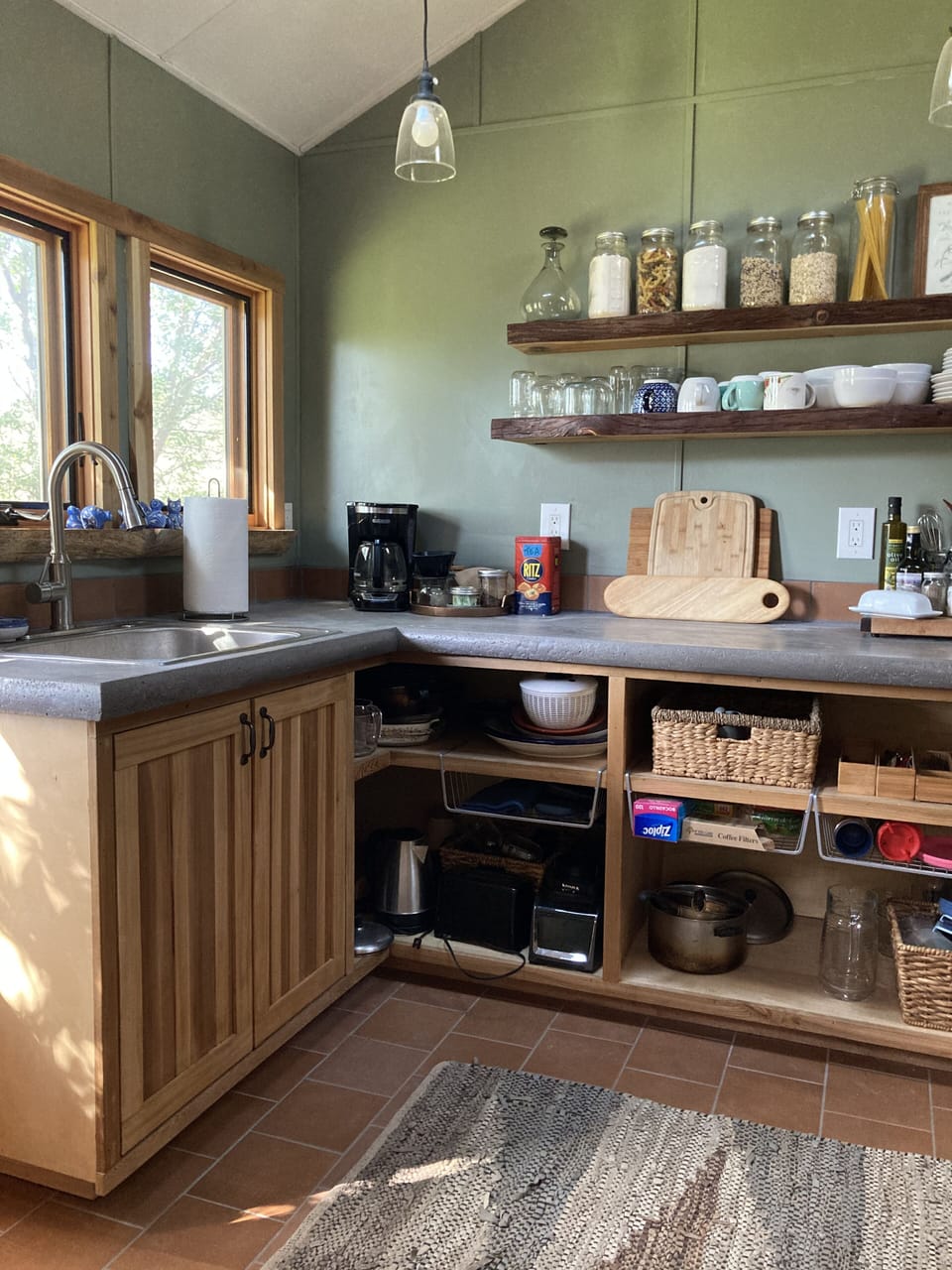 Fully equipped kitchen