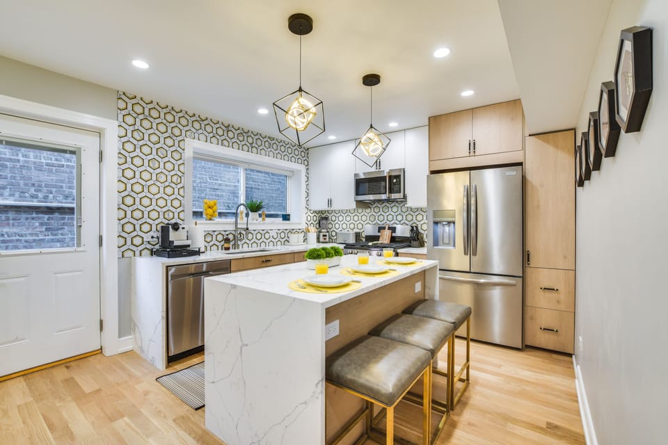 Kitchen | Main Level