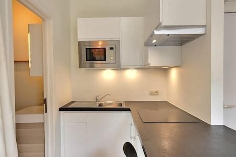 11d4c946-9cad-4dec-b121-bc9d28fb4b51