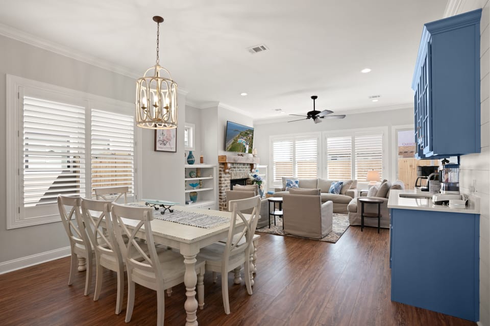 Take It Easy - Open concept living space