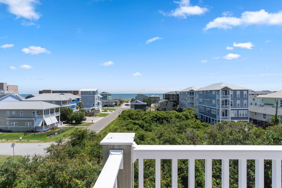 Top Deck - Ocean Views