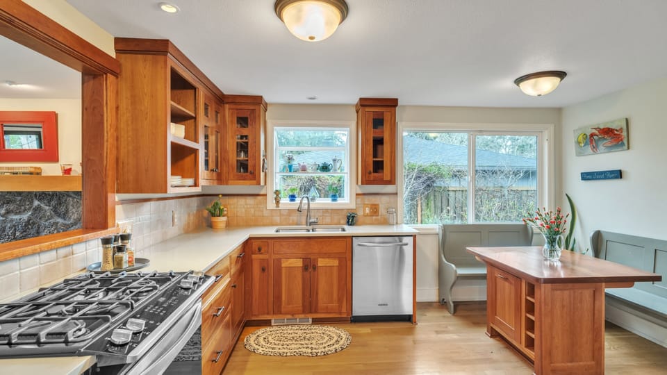 Indoors, Kitchen, Cooktop, Hardwood, Lamp