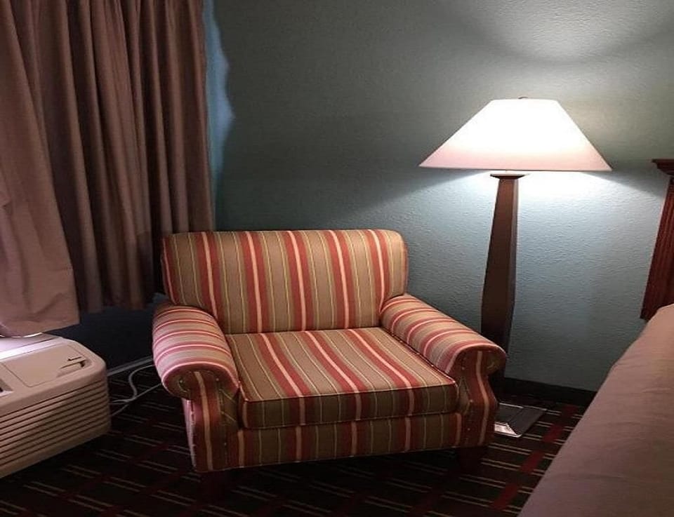 Deluxe 2 Double Beds in Music Valley image 3