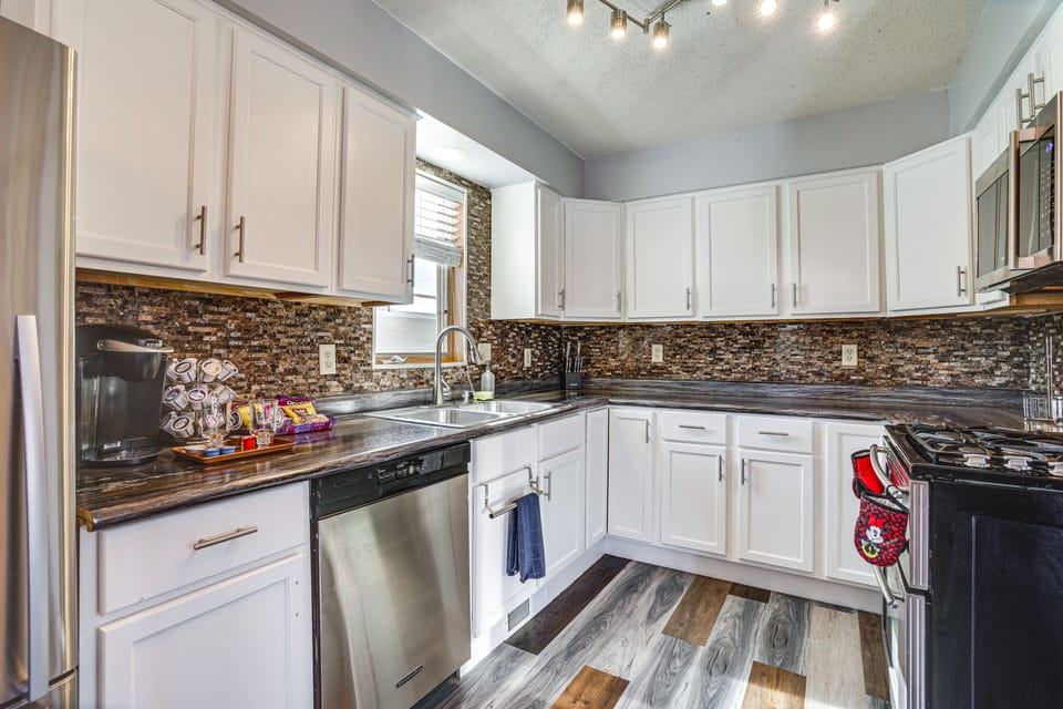 Kitchen | 1st Floor | Keurig Coffee Maker