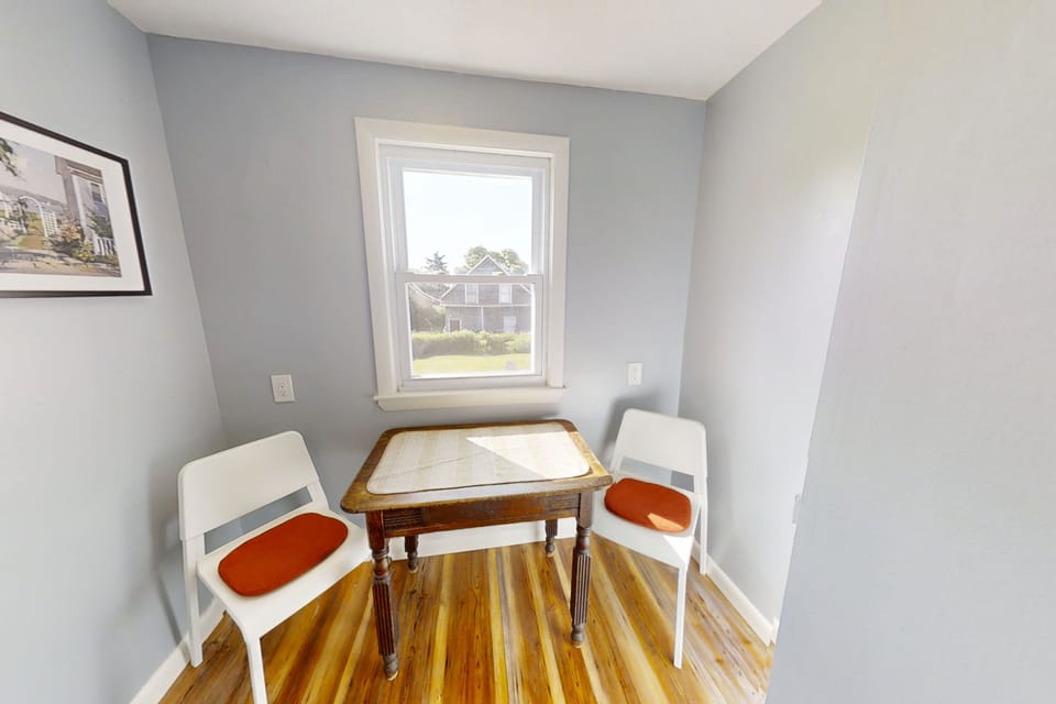 Breakfast nook.