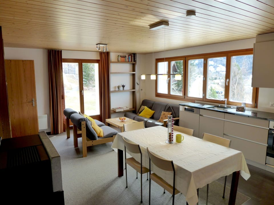Kitchen / Dining Room