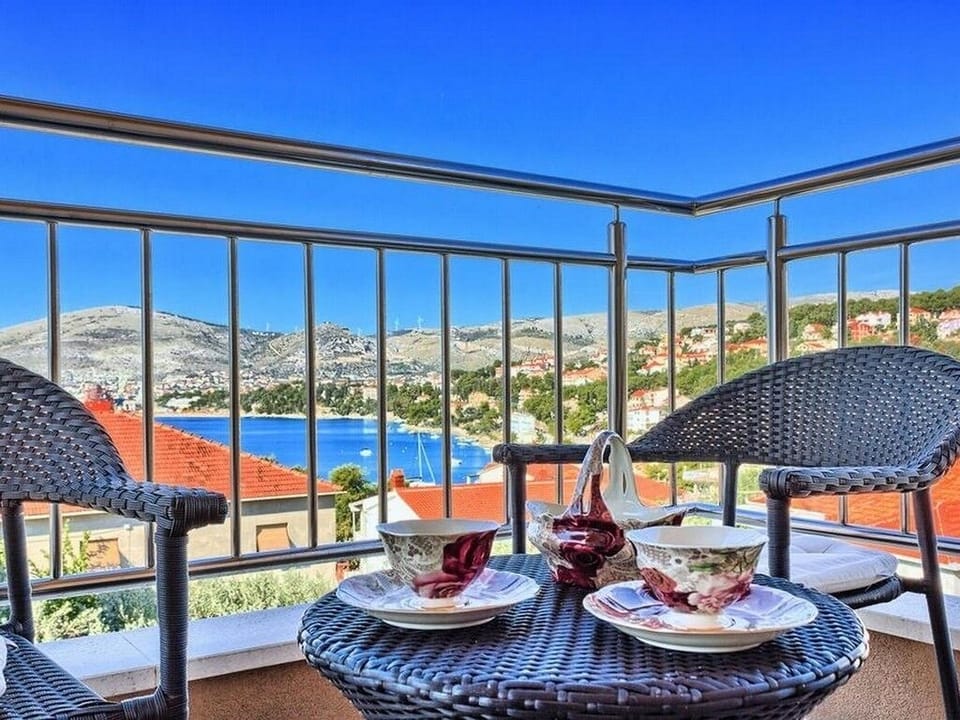 Terrace 1