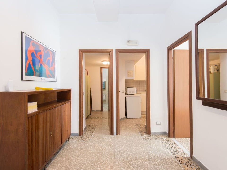 Building, Picture Frame, Property, Mirror, House, Door, Cabinetry, Hall, Wood, Interior Design