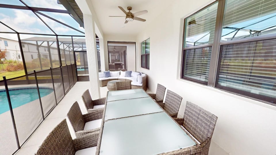 External Pool Area