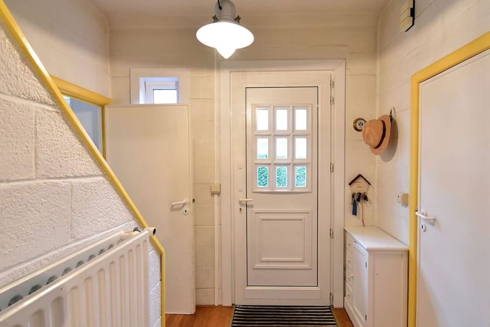 Entrance / Reception