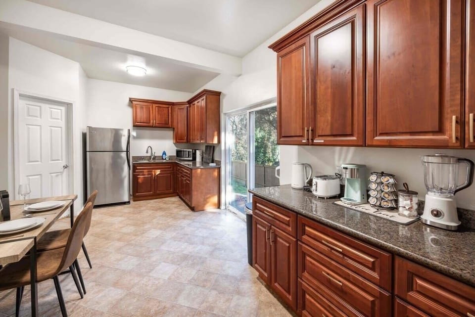 We don't have a stove!  But we prepare a microwave and a small oven for you.