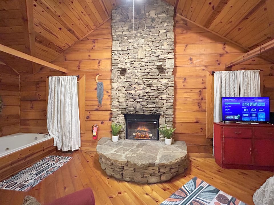 Electric fireplace for no mess