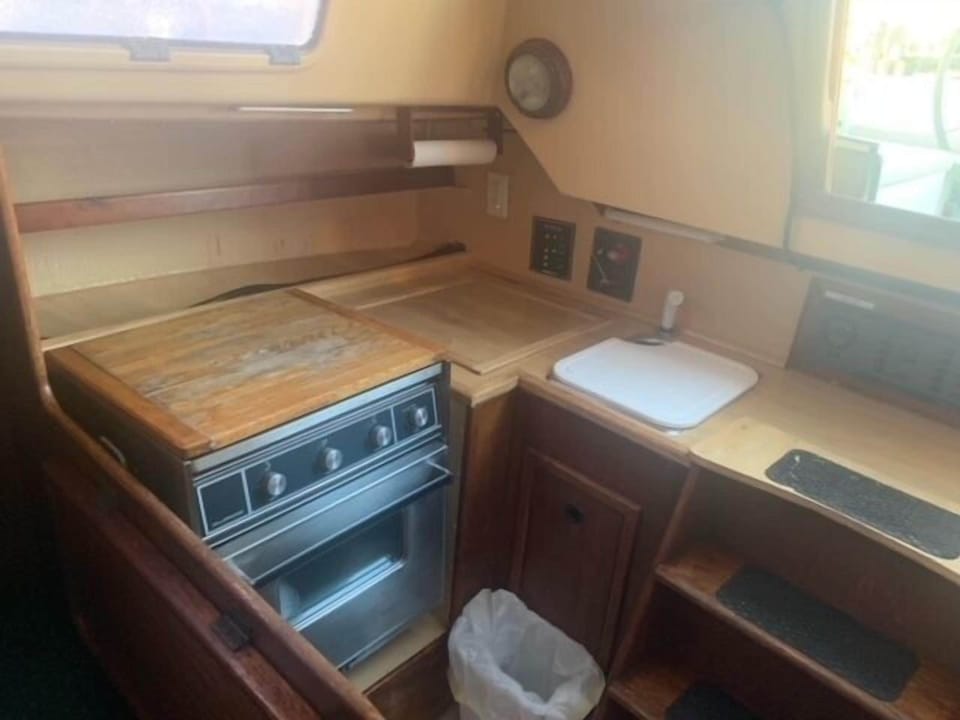 Kitchen (2)